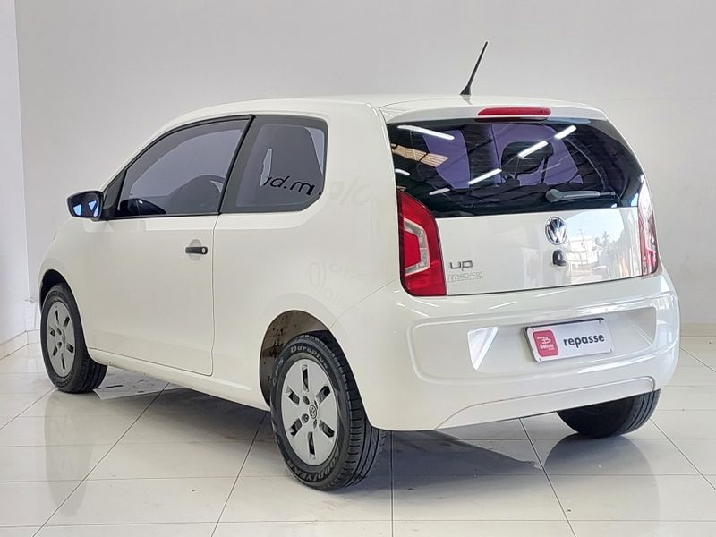 Volkswagen UP 1.0 MPI TAKE UP 12V FLEX 2P MANUAL 2016/2017 BETIOLO NOVOS E SEMINOVOS LAJEADO / Carros no Vale