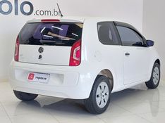 Volkswagen UP 1.0 MPI TAKE UP 12V FLEX 2P MANUAL 2016/2017 BETIOLO NOVOS E SEMINOVOS LAJEADO / Carros no Vale