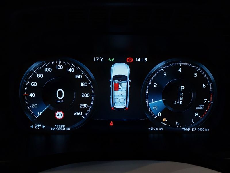 Volvo XC90 2.0 T6 GASOLINA MOMENTUM AWD GEARTRONIC 2018/2019 BETIOLO NOVOS E SEMINOVOS LAJEADO / Carros no Vale