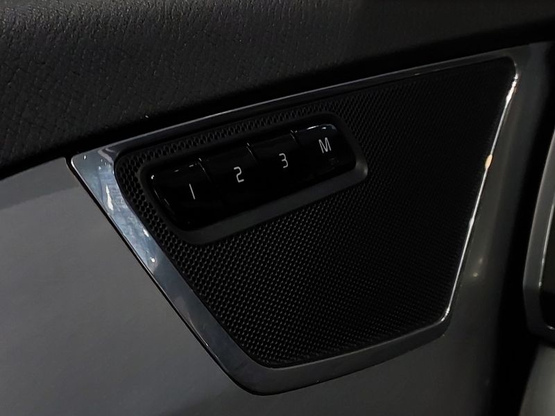 Volvo XC90 2.0 T6 GASOLINA MOMENTUM AWD GEARTRONIC 2018/2019 BETIOLO NOVOS E SEMINOVOS LAJEADO / Carros no Vale