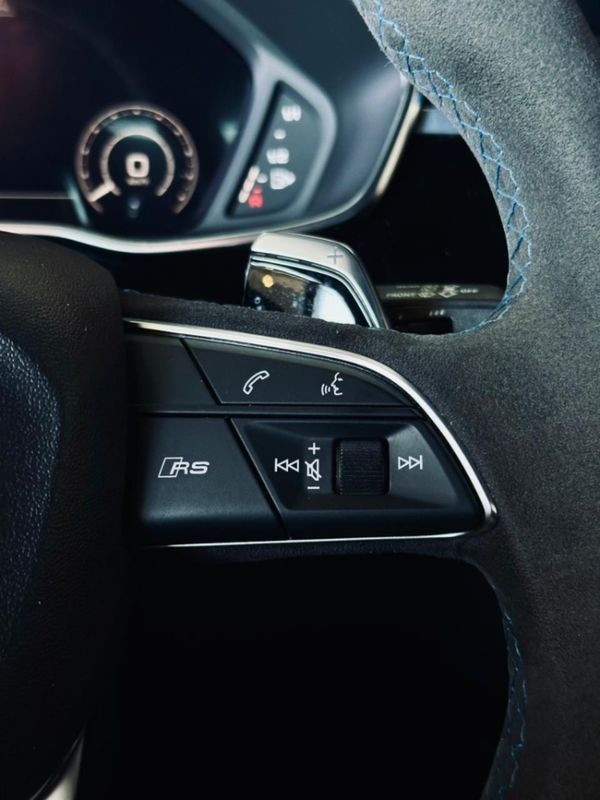 Audi RS Q3 2.5 TFSI SPORTBACK QUATTRO GASOLINA S-TRONIC 2021/2022 CASTELLAN E TOMAZONI MOTORS CAXIAS DO SUL / Carros no Vale