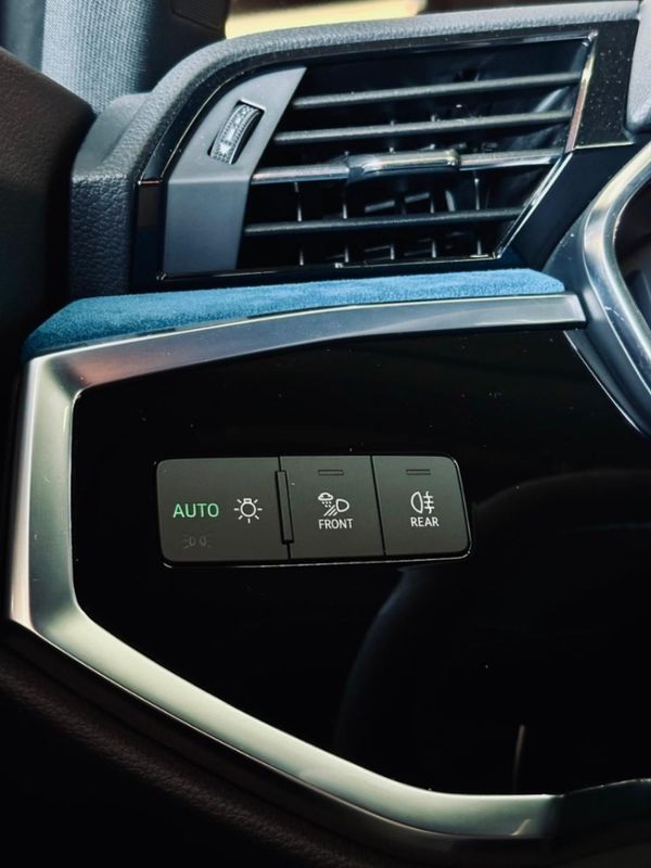 Audi RS Q3 2.5 TFSI SPORTBACK QUATTRO GASOLINA S-TRONIC 2021/2022 CASTELLAN E TOMAZONI MOTORS CAXIAS DO SUL / Carros no Vale