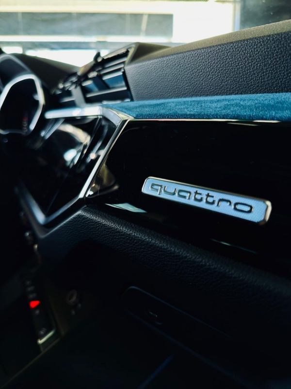 Audi RS Q3 2.5 TFSI SPORTBACK QUATTRO GASOLINA S-TRONIC 2021/2022 CASTELLAN E TOMAZONI MOTORS CAXIAS DO SUL / Carros no Vale