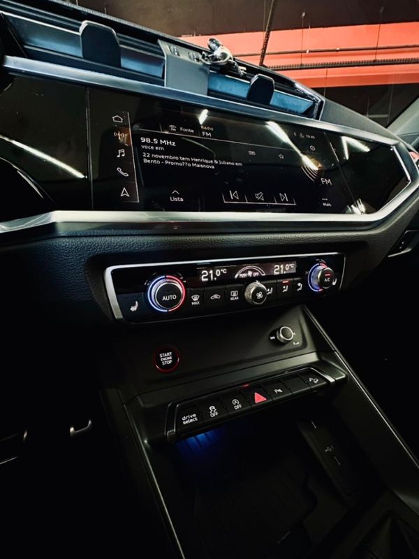 Audi RS Q3 2.5 TFSI SPORTBACK QUATTRO GASOLINA S-TRONIC 2021/2022 CASTELLAN E TOMAZONI MOTORS CAXIAS DO SUL / Carros no Vale