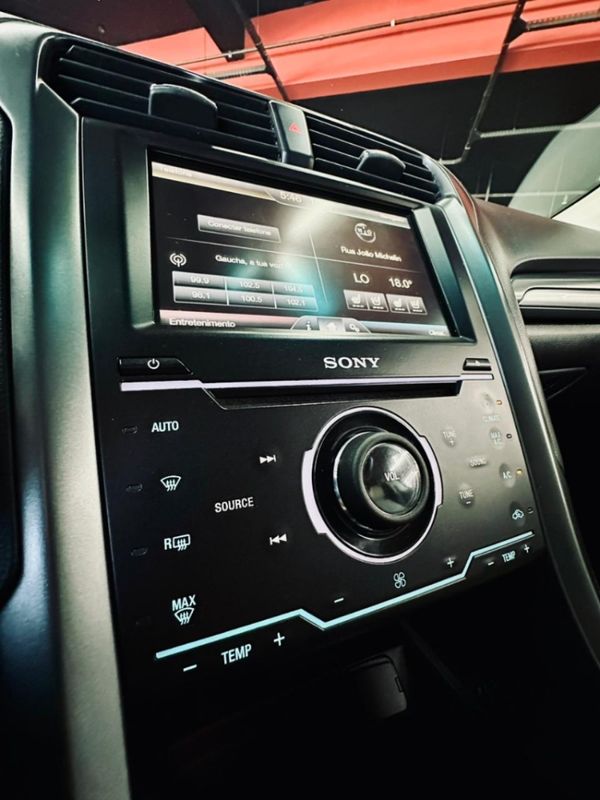 Ford FUSION 2.0 TITANIUM AWD 16V GASOLINA 4P AUTOMÁTICO 2015/2015 CASTELLAN E TOMAZONI MOTORS CAXIAS DO SUL / Carros no Vale Ford FUSION 2.0 TITANIUM AWD 16V GASOLINA 4P AUTOMÁTICO 2015/2015 CASTELLAN E TOMAZONI MOTORS CAXIAS DO SUL / Carros no Vale