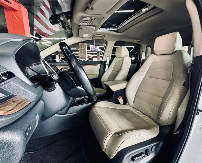 Honda CR-V 1.5 16V VTC TURBO GASOLINA TOURING AWD CVT 2019/2019 CASTELLAN E TOMAZONI MOTORS CAXIAS DO SUL / Carros no Vale