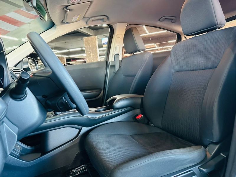 Honda HR-V 1.8 16V FLEX EX 4P AUTOMÁTICO 2016/2016 CASTELLAN E TOMAZONI MOTORS CAXIAS DO SUL / Carros no Vale