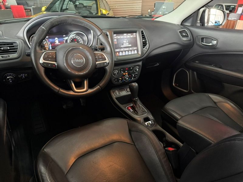JEEP COMPASS 2.0 16V FLEX LONGITUDE AUTOMÁTICO 2020/2021 CASTELLAN E TOMAZONI MOTORS CAXIAS DO SUL / Carros no Vale JEEP COMPASS 2.0 16V FLEX LONGITUDE AUTOMÁTICO 2020/2021 CASTELLAN E TOMAZONI MOTORS CAXIAS DO SUL / Carros no Vale