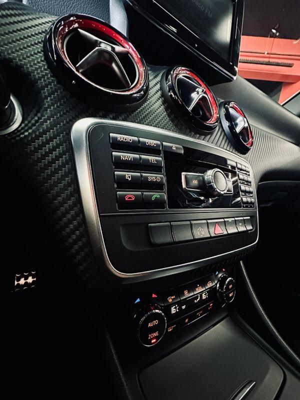 Mercedes-Benz CLASSE A 2.0 250 TURBO SPORT GASOLINA 4P AUTOMATIZADO 2014/2014 CASTELLAN E TOMAZONI MOTORS CAXIAS DO SUL / Carros no Vale