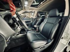 Mitsubishi OUTLANDER 3.0 MIVEC V6 GASOLINA HPE-S AWD AUTOMÁTICO 2018/2019 CASTELLAN E TOMAZONI MOTORS CAXIAS DO SUL / Carros no Vale