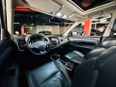 Mitsubishi OUTLANDER 3.0 MIVEC V6 GASOLINA HPE-S AWD AUTOMÁTICO 2018/2019 CASTELLAN E TOMAZONI MOTORS CAXIAS DO SUL / Carros no Vale
