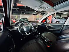 Peugeot 2008 1.6 16V THP FLEX GRIFFE 4P MANUAL 2017/2017 CASTELLAN E TOMAZONI MOTORS CAXIAS DO SUL / Carros no Vale