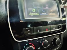 Renault KWID 1.0 12V SCE FLEX INTENSE MANUAL 2018/2019 CASTELLAN E TOMAZONI MOTORS CAXIAS DO SUL / Carros no Vale