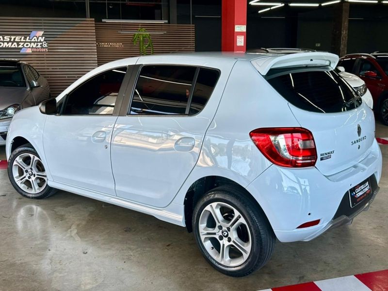 Renault SANDERO 1.6 GT LINE LIMITED FLEX 4P MANUAL 2015/2016 CASTELLAN E TOMAZONI MOTORS CAXIAS DO SUL / Carros no Vale Renault SANDERO 1.6 GT LINE LIMITED FLEX 4P MANUAL 2015/2016 CASTELLAN E TOMAZONI MOTORS CAXIAS DO SUL / Carros no Vale