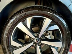 Volkswagen NIVUS 1.0 200 TSI TOTAL FLEX HIGHLINE AUTOMÁTICO 2024/2024 CASTELLAN E TOMAZONI MOTORS CAXIAS DO SUL / Carros no Vale