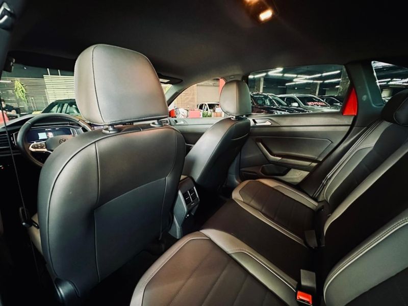 Volkswagen NIVUS 1.0 200 TSI TOTAL FLEX HIGHLINE AUTOMÁTICO 2024/2024 CASTELLAN E TOMAZONI MOTORS CAXIAS DO SUL / Carros no Vale