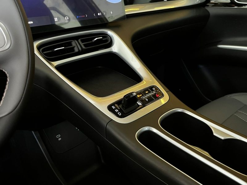 Geely EX2 39,4 KW ELÉTRICO PRO 2025/2026 DRSUL SEMINOVOS CAXIAS DO SUL – LAJEADO – SANTA CRUZ DO SUL / Carros no Vale