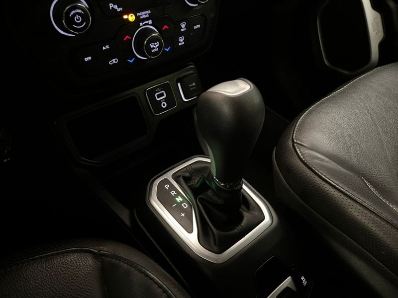 JEEP RENEGADE 1.8 16V FLEX LONGITUDE 4P AUTOMÁTICO 2021/2021 DRSUL SEMINOVOS CAXIAS DO SUL – LAJEADO – SANTA CRUZ DO SUL / Carros no Vale