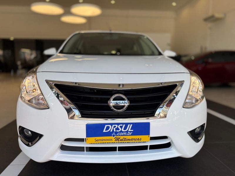 Nissan VERSA 1.6 16V FLEXSTART SL 4P XTRONIC 2019/2020 DRSUL SEMINOVOS CAXIAS DO SUL – LAJEADO – SANTA CRUZ DO SUL / Carros no Vale