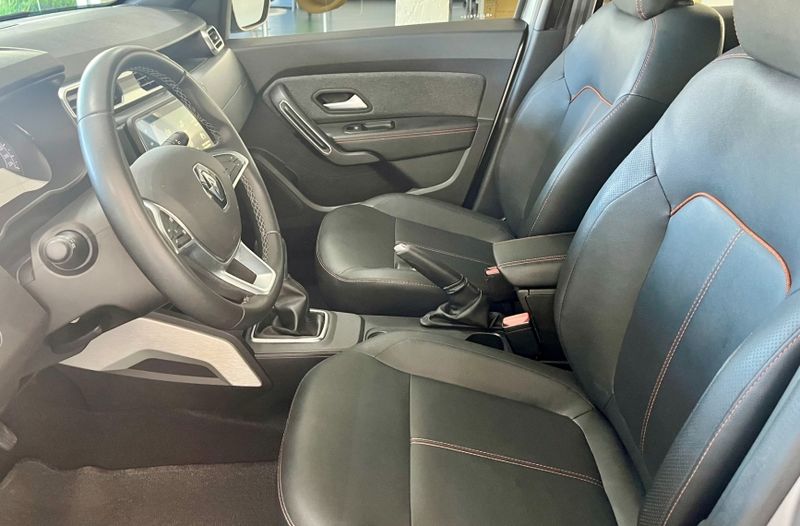 Renault DUSTER 1.3 TCE FLEX ICONIC X-TRONIC 2023/2024 DRSUL SEMINOVOS CAXIAS DO SUL – LAJEADO – SANTA CRUZ DO SUL / Carros no Vale