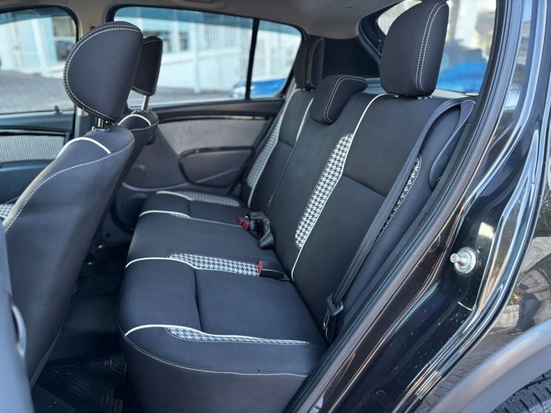 Renault SANDERO 1.6 STEPWAY TWEED 16V FLEX 4P AUTOMÁTICO 2014/2014 DRSUL SEMINOVOS CAXIAS DO SUL – LAJEADO – SANTA CRUZ DO SUL / Carros no Vale