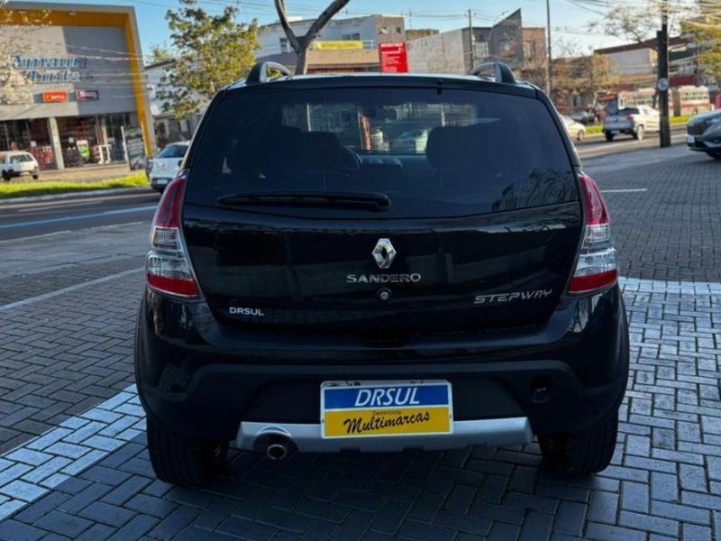 Renault SANDERO 1.6 STEPWAY TWEED 16V FLEX 4P AUTOMÁTICO 2014/2014 DRSUL SEMINOVOS CAXIAS DO SUL – LAJEADO – SANTA CRUZ DO SUL / Carros no Vale