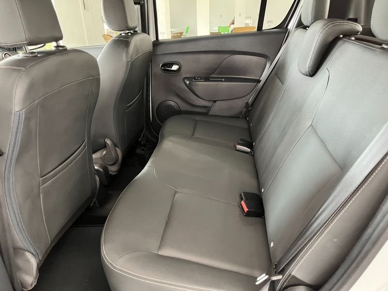 Renault STEPWAY 1.6 16V SCE FLEX ICONIC X-TRONIC 2023/2024 DRSUL SEMINOVOS CAXIAS DO SUL – LAJEADO – SANTA CRUZ DO SUL / Carros no Vale