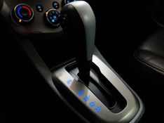 Chevrolet SONIC 1.6 LTZ SEDAN 16V FLEX 4P AUTOMÁTICO 2013/2013 ADVANT AUTOMÓVEIS CAXIAS DO SUL / Carros no Vale