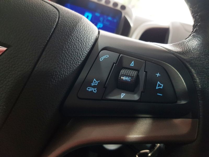 Chevrolet SONIC 1.6 LTZ SEDAN 16V FLEX 4P AUTOMÁTICO 2013/2013 ADVANT AUTOMÓVEIS CAXIAS DO SUL / Carros no Vale