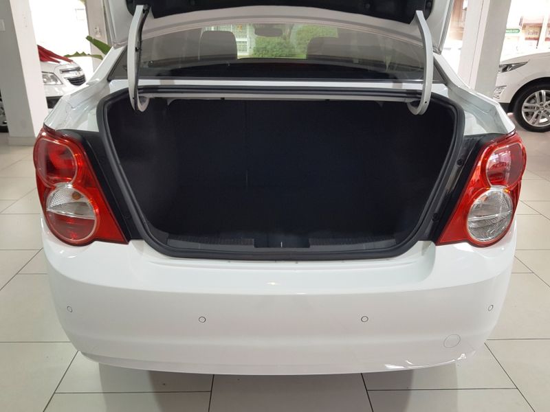 Chevrolet SONIC 1.6 LTZ SEDAN 16V FLEX 4P AUTOMÁTICO 2013/2013 ADVANT AUTOMÓVEIS CAXIAS DO SUL / Carros no Vale