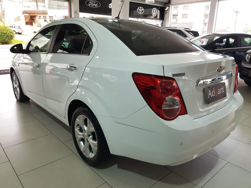 Chevrolet SONIC 1.6 LTZ SEDAN 16V FLEX 4P AUTOMÁTICO 2013/2013 ADVANT AUTOMÓVEIS CAXIAS DO SUL / Carros no Vale
