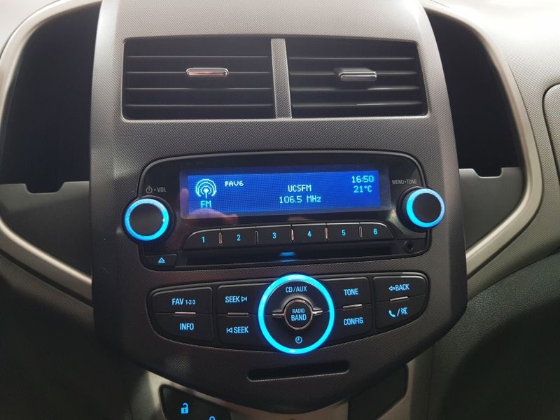 Chevrolet SONIC 1.6 LTZ SEDAN 16V FLEX 4P AUTOMÁTICO 2013/2013 ADVANT AUTOMÓVEIS CAXIAS DO SUL / Carros no Vale