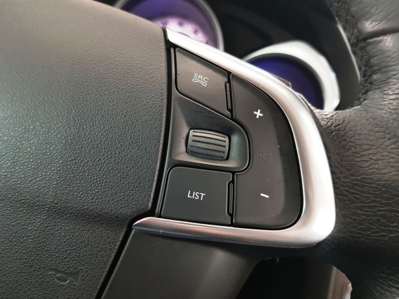 Citroen C4 LOUNGE 1.6 THP FLEX EXCLUSIVE BVA 2017/2018 ADVANT AUTOMÓVEIS CAXIAS DO SUL / Carros no Vale Citroen C4 LOUNGE 1.6 THP FLEX EXCLUSIVE BVA 2017/2018 ADVANT AUTOMÓVEIS CAXIAS DO SUL / Carros no Vale