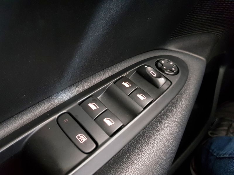 Citroen C4 LOUNGE 1.6 THP FLEX EXCLUSIVE BVA 2017/2018 ADVANT AUTOMÓVEIS CAXIAS DO SUL / Carros no Vale Citroen C4 LOUNGE 1.6 THP FLEX EXCLUSIVE BVA 2017/2018 ADVANT AUTOMÓVEIS CAXIAS DO SUL / Carros no Vale