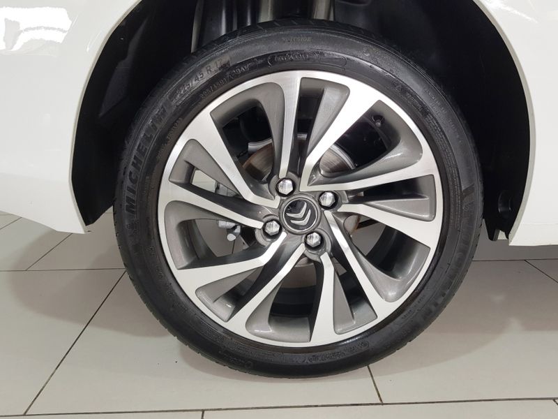 Citroen C4 LOUNGE 1.6 THP FLEX EXCLUSIVE BVA 2017/2018 ADVANT AUTOMÓVEIS CAXIAS DO SUL / Carros no Vale Citroen C4 LOUNGE 1.6 THP FLEX EXCLUSIVE BVA 2017/2018 ADVANT AUTOMÓVEIS CAXIAS DO SUL / Carros no Vale