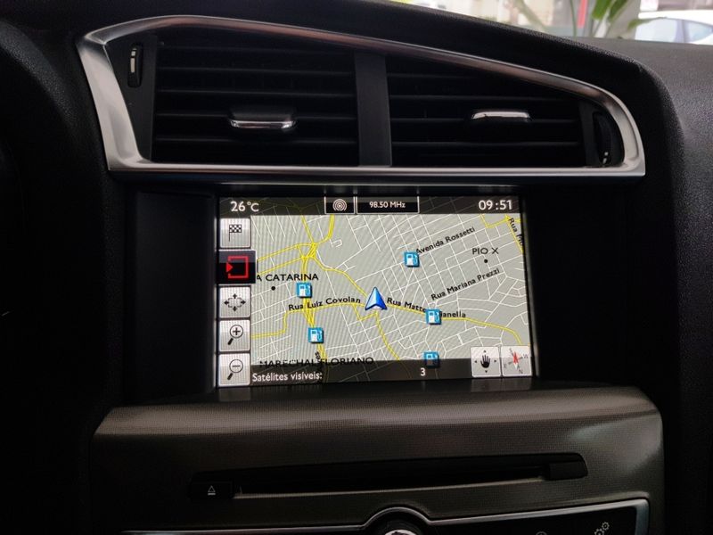 Citroen C4 LOUNGE 1.6 THP FLEX EXCLUSIVE BVA 2017/2018 ADVANT AUTOMÓVEIS CAXIAS DO SUL / Carros no Vale Citroen C4 LOUNGE 1.6 THP FLEX EXCLUSIVE BVA 2017/2018 ADVANT AUTOMÓVEIS CAXIAS DO SUL / Carros no Vale