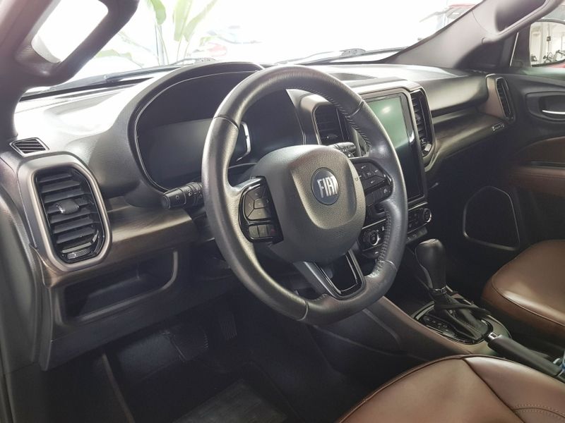 Fiat TORO 2.0 16V TURBO DIESEL RANCH 4WD AT9 2022/2022 ADVANT AUTOMÓVEIS CAXIAS DO SUL / Carros no Vale