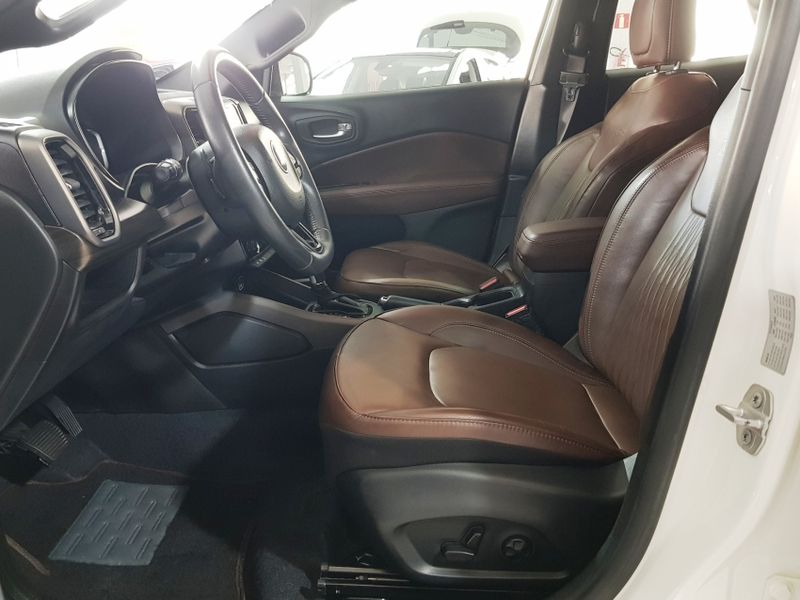 Fiat TORO 2.0 16V TURBO DIESEL RANCH 4WD AT9 2022/2022 ADVANT AUTOMÓVEIS CAXIAS DO SUL / Carros no Vale