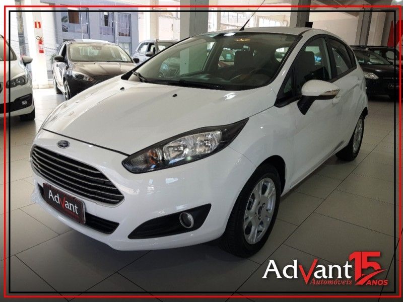 Ford FIESTA 1.6 SE HATCH 16V FLEX 4P POWERSHIFT 2015/2016 ADVANT AUTOMÓVEIS CAXIAS DO SUL / Carros no Vale
