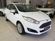 Ford FIESTA 1.6 TITANIUM HATCH 16V FLEX 4P POWERSHIFT 2014/2015 ADVANT AUTOMÓVEIS CAXIAS DO SUL / Carros no Vale