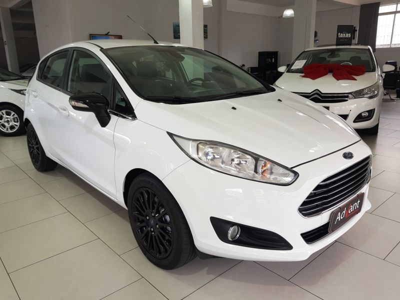 Ford FIESTA 1.6 TITANIUM HATCH 16V FLEX 4P POWERSHIFT 2016/2016 ADVANT AUTOMÓVEIS CAXIAS DO SUL / Carros no Vale