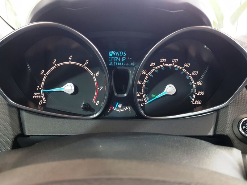 Ford FIESTA 1.6 TITANIUM HATCH 16V FLEX 4P POWERSHIFT 2016/2016 ADVANT AUTOMÓVEIS CAXIAS DO SUL / Carros no Vale Ford FIESTA 1.6 TITANIUM HATCH 16V FLEX 4P POWERSHIFT 2016/2016 ADVANT AUTOMÓVEIS CAXIAS DO SUL / Carros no Vale