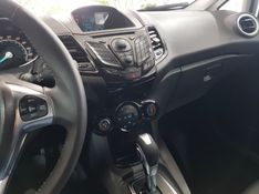 Ford FIESTA 1.6 TITANIUM HATCH 16V FLEX 4P POWERSHIFT 2016/2016 ADVANT AUTOMÓVEIS CAXIAS DO SUL / Carros no Vale