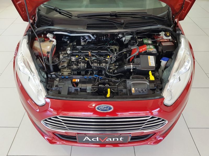 Ford FIESTA 1.6 TITANIUM HATCH 16V FLEX 4P POWERSHIFT 2014/2015 ADVANT AUTOMÓVEIS CAXIAS DO SUL / Carros no Vale Ford FIESTA 1.6 TITANIUM HATCH 16V FLEX 4P POWERSHIFT 2014/2015 ADVANT AUTOMÓVEIS CAXIAS DO SUL / Carros no Vale