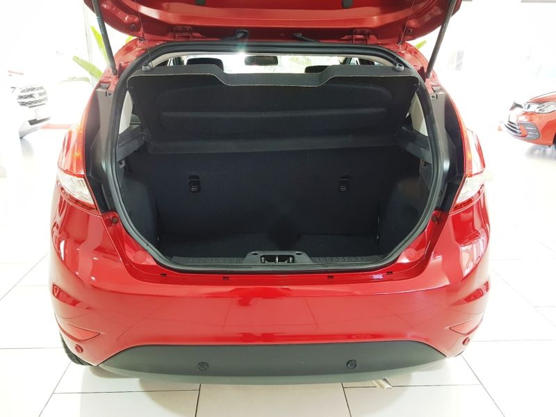 Ford FIESTA 1.6 TITANIUM HATCH 16V FLEX 4P POWERSHIFT 2014/2015 ADVANT AUTOMÓVEIS CAXIAS DO SUL / Carros no Vale