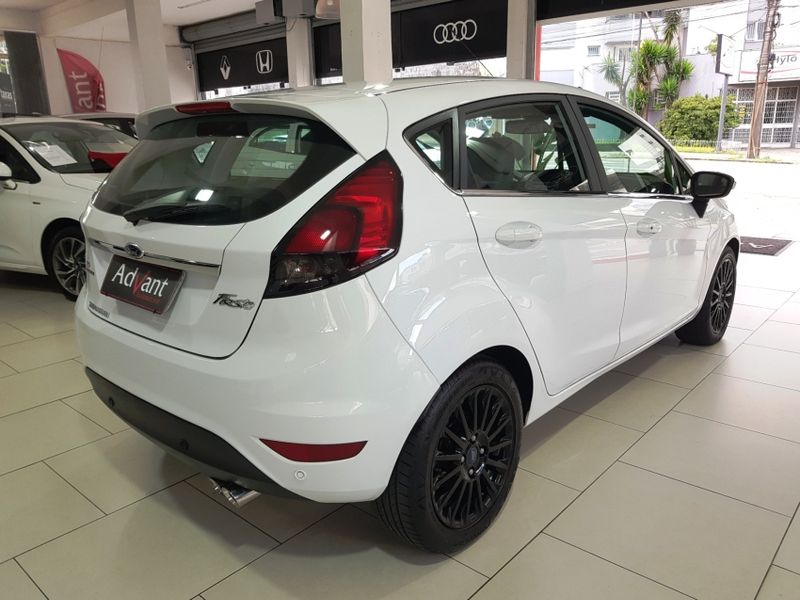 Ford FIESTA 1.6 TITANIUM HATCH 16V FLEX 4P POWERSHIFT 2016/2016 ADVANT AUTOMÓVEIS CAXIAS DO SUL / Carros no Vale Ford FIESTA 1.6 TITANIUM HATCH 16V FLEX 4P POWERSHIFT 2016/2016 ADVANT AUTOMÓVEIS CAXIAS DO SUL / Carros no Vale