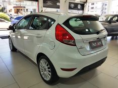 Ford FIESTA 1.6 TITANIUM HATCH 16V FLEX 4P POWERSHIFT 2014/2015 ADVANT AUTOMÓVEIS CAXIAS DO SUL / Carros no Vale