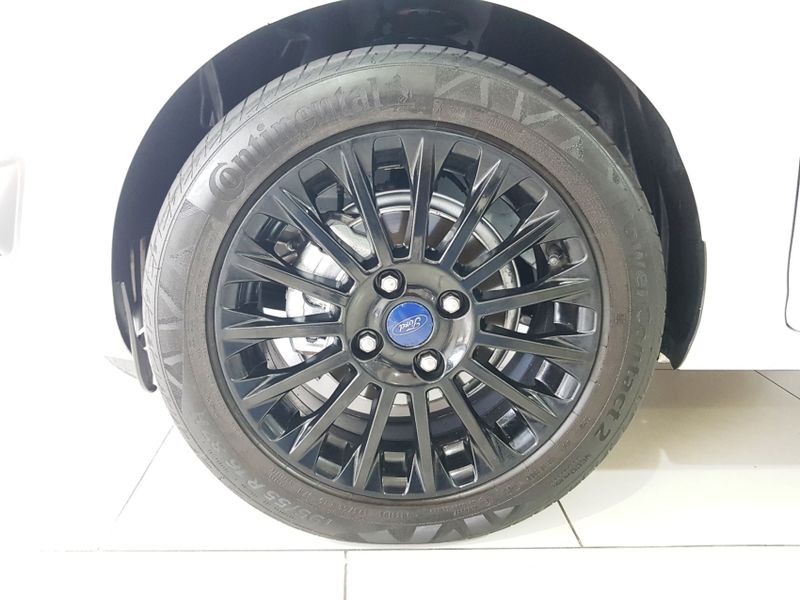 Ford FIESTA 1.6 TITANIUM HATCH 16V FLEX 4P POWERSHIFT 2016/2016 ADVANT AUTOMÓVEIS CAXIAS DO SUL / Carros no Vale Ford FIESTA 1.6 TITANIUM HATCH 16V FLEX 4P POWERSHIFT 2016/2016 ADVANT AUTOMÓVEIS CAXIAS DO SUL / Carros no Vale