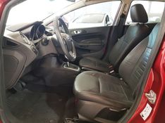 Ford FIESTA 1.6 TITANIUM HATCH 16V FLEX 4P POWERSHIFT 2014/2015 ADVANT AUTOMÓVEIS CAXIAS DO SUL / Carros no Vale