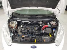 Ford FIESTA 1.6 TITANIUM HATCH 16V FLEX 4P POWERSHIFT 2016/2016 ADVANT AUTOMÓVEIS CAXIAS DO SUL / Carros no Vale